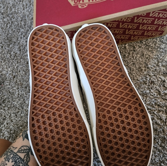 Vans shimmer NWT shoes - Picture 4 of 5